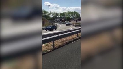 Un bouchon sur l'autoroute ? Ils font marche arrière