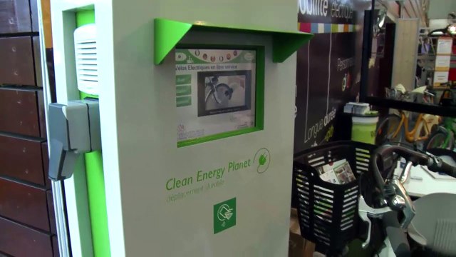 La vélo-station électrique Clean Energy Planet à Vélo-City 2015