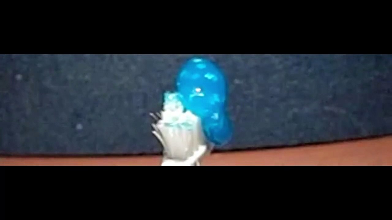 Slow Motion SONICARE Toothbrush  (1200 FPS)