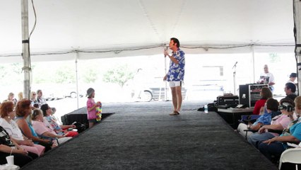 Todd Bodenheimer sings 'Blue Hawaii' Elvis Week 2014