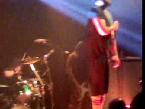 Deftones my own summer live trabendo 8avril2007