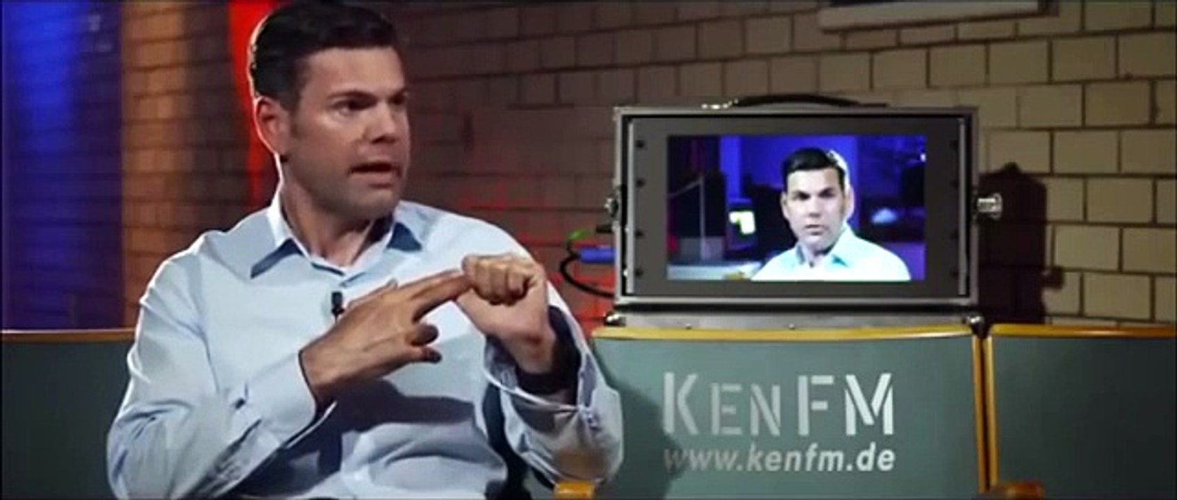 "Мы что действительно считаем Путина идиотом?!" Немецкий журналист Кен Йебсен (Ken Jebsen).