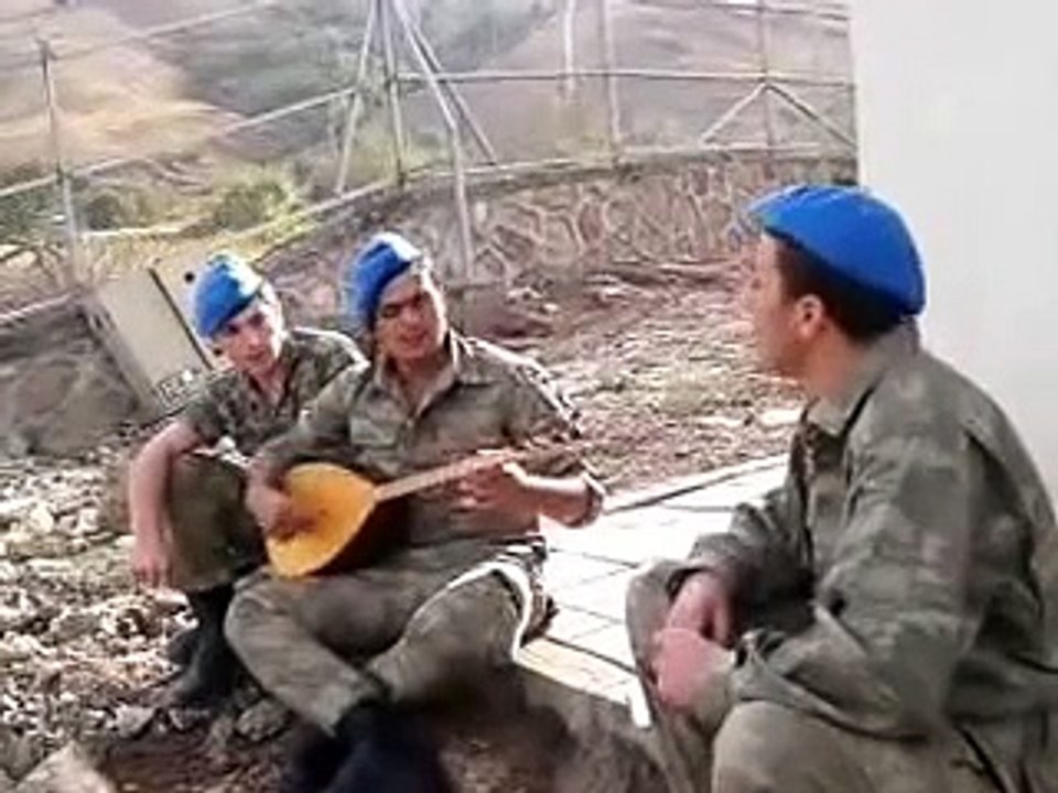 kürt askerden çerxa şoreşe