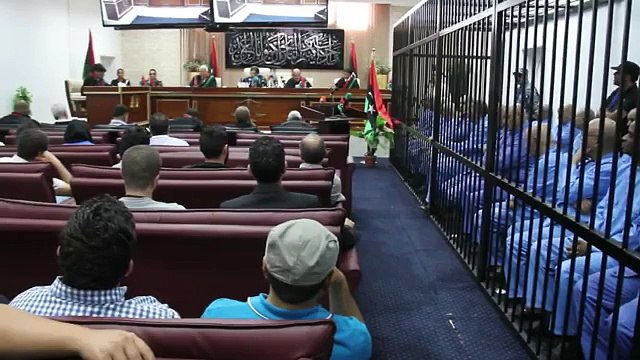 Condenan a muerte al hijo de Gadafi