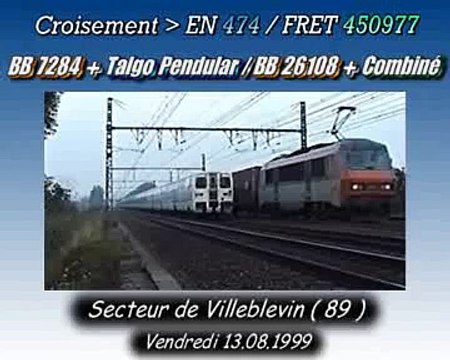 Croisement TRAIN DE NUIT avec TRAIN DE FRET ( SNCF )