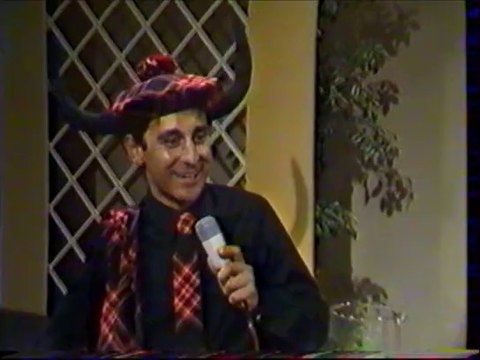 Didier FLOCH : Mes cornes m'usent ... (émission : Teissi Bar sur TMC en Août 1983).