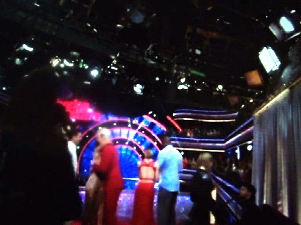 20.04 Misc Clips (3):  Makeup Mirror