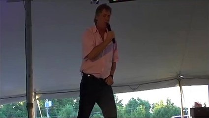 Terry Meyer sings 'If I Can Dream' at Elvis Week 2011 (video