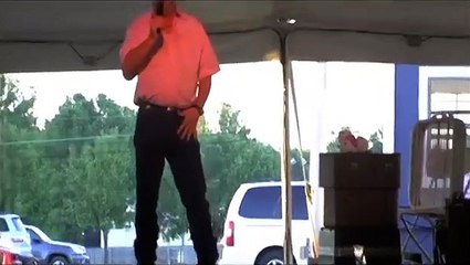 Terry Meyer sings 'My Way' at Elvis Week 2011 (video)