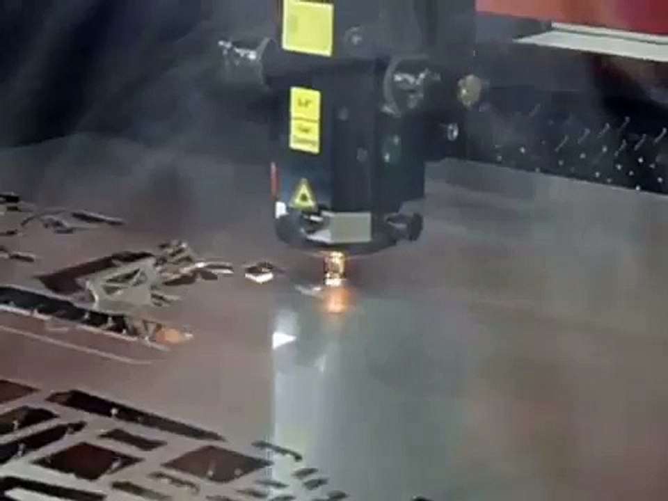 EDM MaChine Máy bắn tia lửa điện