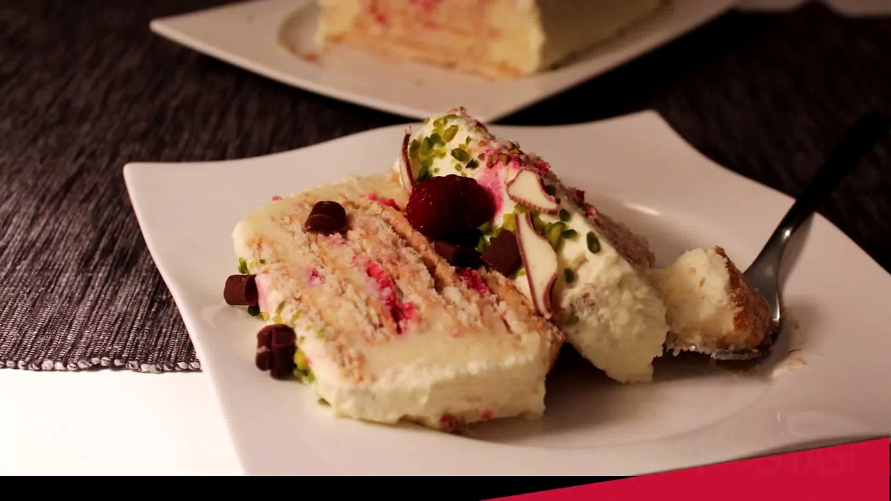 Bisküvi Pastası  Pratik Bisküvili Yaş Pasta Tarifi