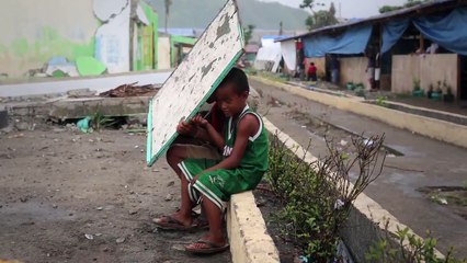 Tent classroom keeps children safe and dry in the Philippines