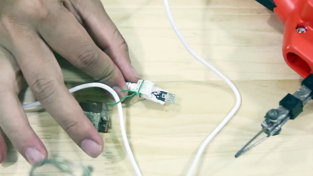 Hướng dẫn cách chế cáp OTG từ cáp USB thường
