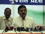 Bharatsinh Solanki addresses Congress workers at Nav Sarjan Gujarat in Vadodara