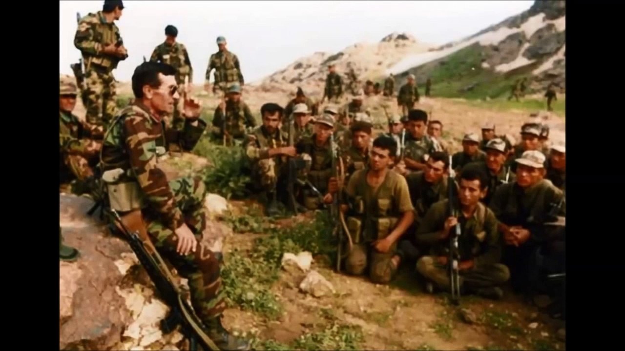 Dombra öyle değil böyle çalınır. Osman Pamukoğlu