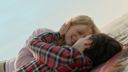 Ellen Page, Julianne Moore, Steve Carell In 'Freeheld' Trailer