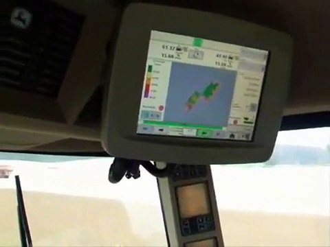 John Deere Combine Harvesting Soybeans 2008