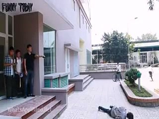 Homemade Gunshot Pranks On Friends - Very Funny(whatsappvideo.net)