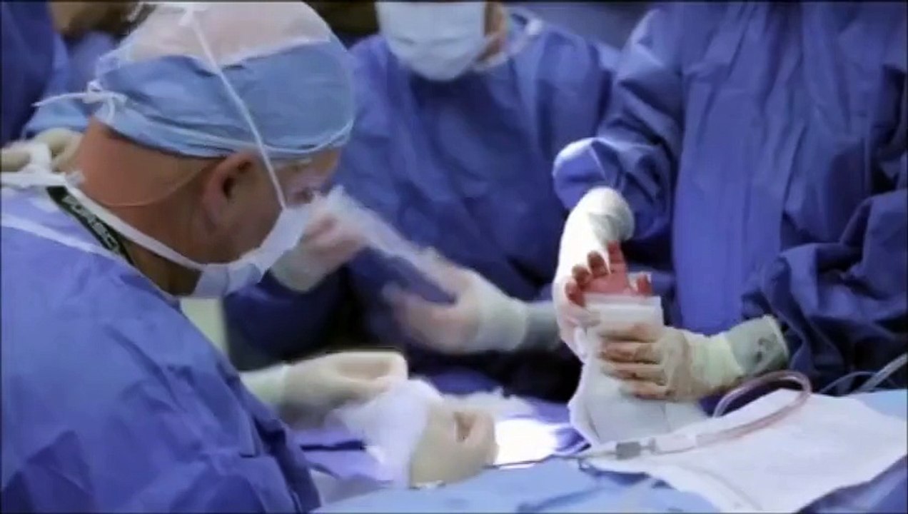 A 8 ans, il devient le plus jeune greffé des deux mains