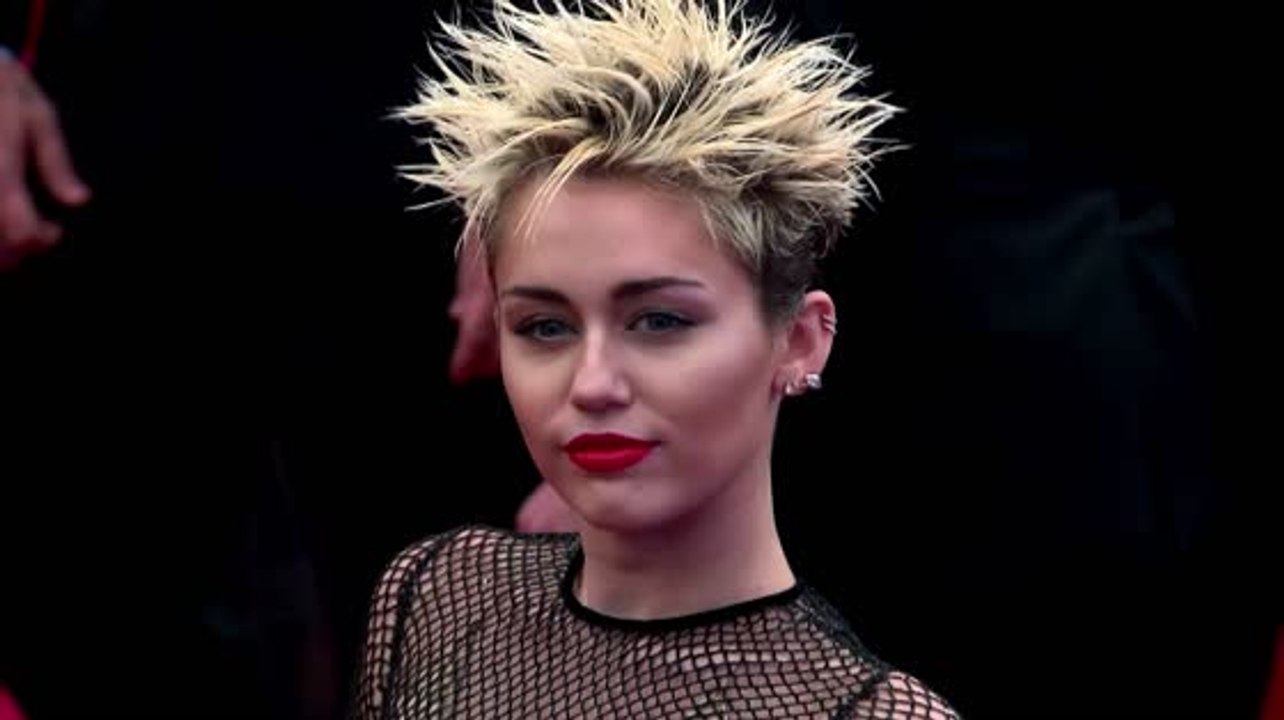 Miley Cyrus lehnt Vogue´s Angebote ab
