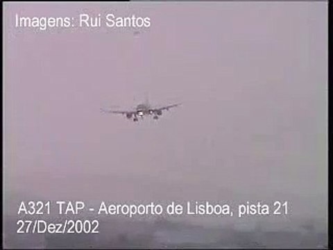 Airbus A321 Difficult Landing Portugal December 2002 - vidéo dailymotion