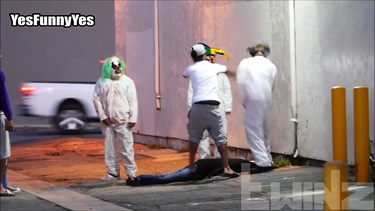 Killer Clown Scare Prank 2015