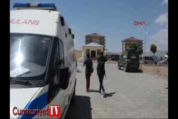 Doğubayazıt'ta PKK ile çatışma: 1'i ağır 3 asker yaralandı