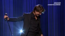 Le playback déjanté de Tom Cruise - ZAPPING PEOPLE DU 29/07/2015