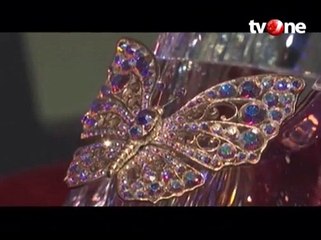 Beragam Sepatu Bersejarah Dipamerkan di London