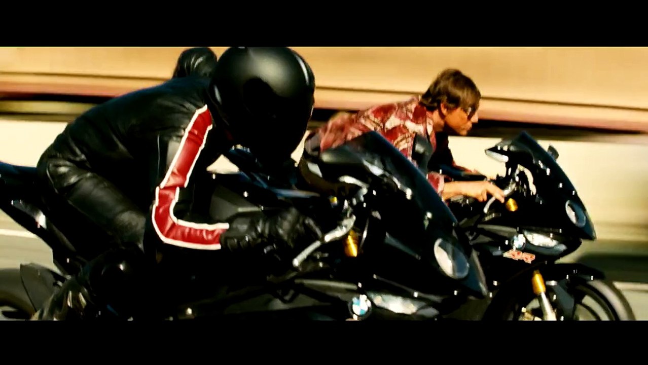 Mission Impossible : Rogue Nation (2015) - Featurette "Motorcycle Stunts" [VO-HD]