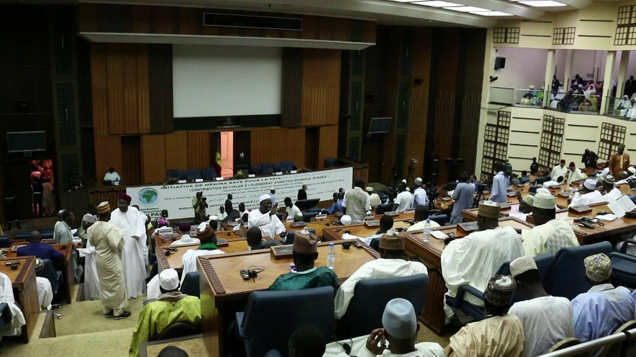 Sénégal: le président Sall dénonce les "extrémistes" islamistes