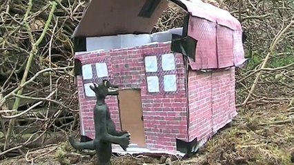 Roald Dahl's The Three Little Pigs (Stop Motion)