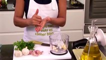 Aprender a preparar un aceite ajo y perejil - Trucos y Consejos Nestlé