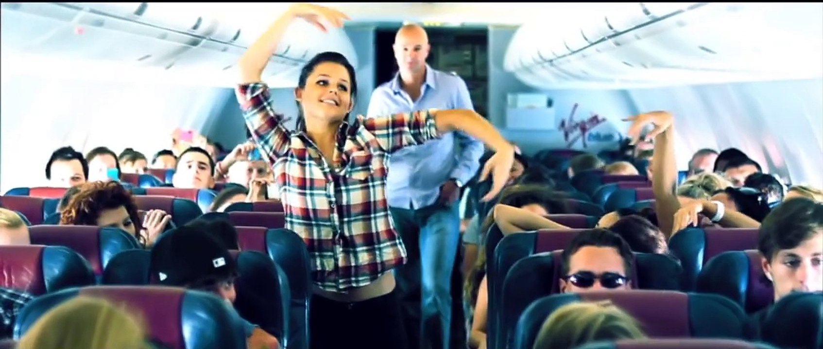 Dancers in flight - Runaway Fly Mob