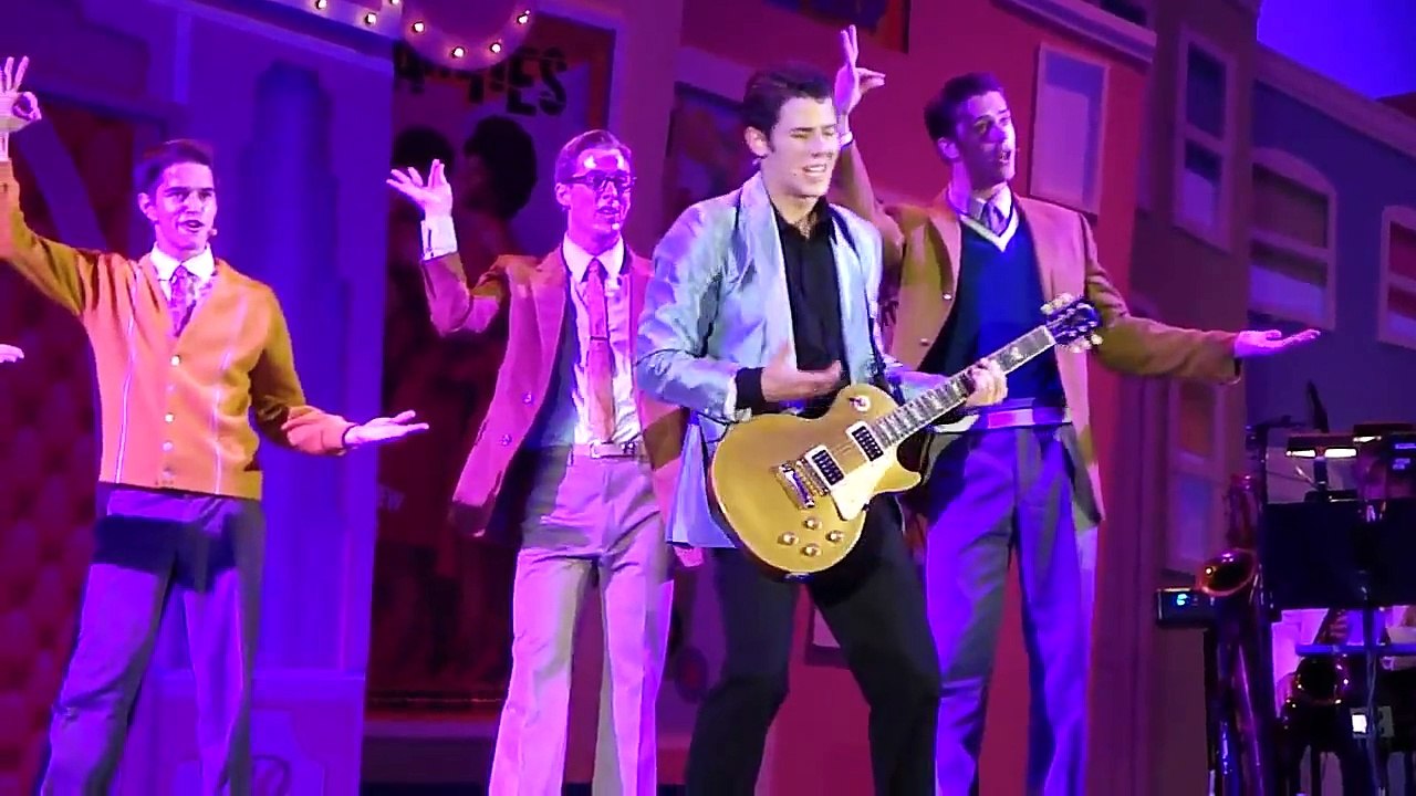 HAIRSPRAY - It Takes Two - Nick Jonas 5