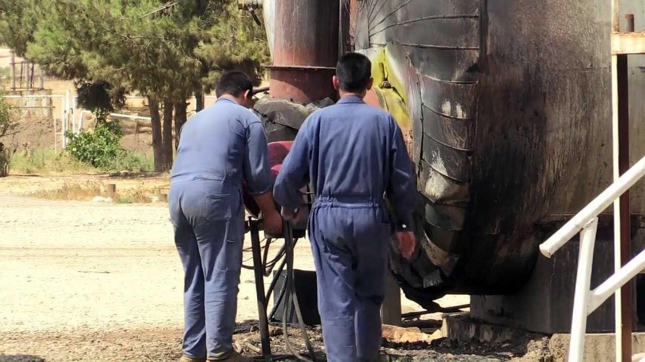 الاكراد ينتجون نفطهم الخاص في شمال شرق سوريا