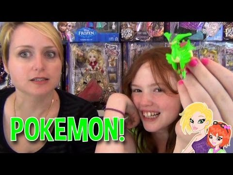 Pokemon Black and White 4 Figure Sets Black Kyurem and White Kyurem