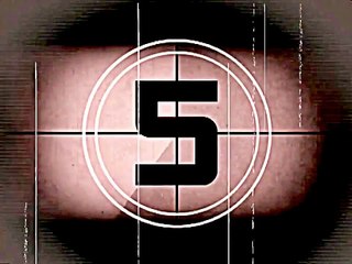 A Guide to Being a Woman in the 21st Century - (5 Tips)