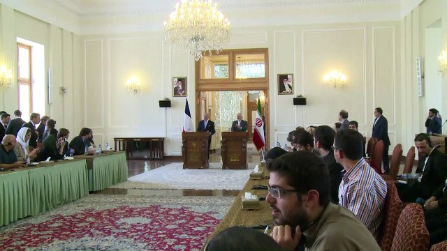 France seeks to warm up Iran ties with Rouhani invite