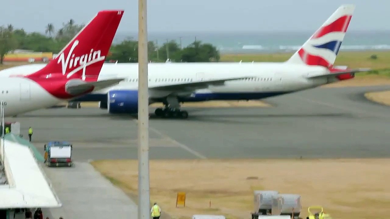 British Airways Boeing 777 landing and takeoff 1080p HD