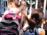 Estudiantes evacuados de colegios