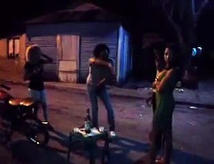 QUE CURA UN LOCO BAILANDO EN LOS RIOS DE NEYBA  REP. DOM.