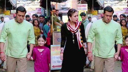 Salman & Kareena React on working with Harshali Malhotra