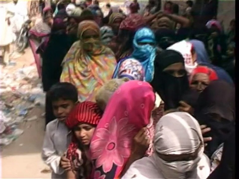 pakistani msjid atta distrbute hyd