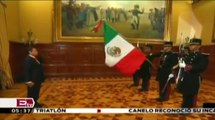 Enrique Peña Nieto da su primer Grito de Independencia / Titulares Vianney Esquinca