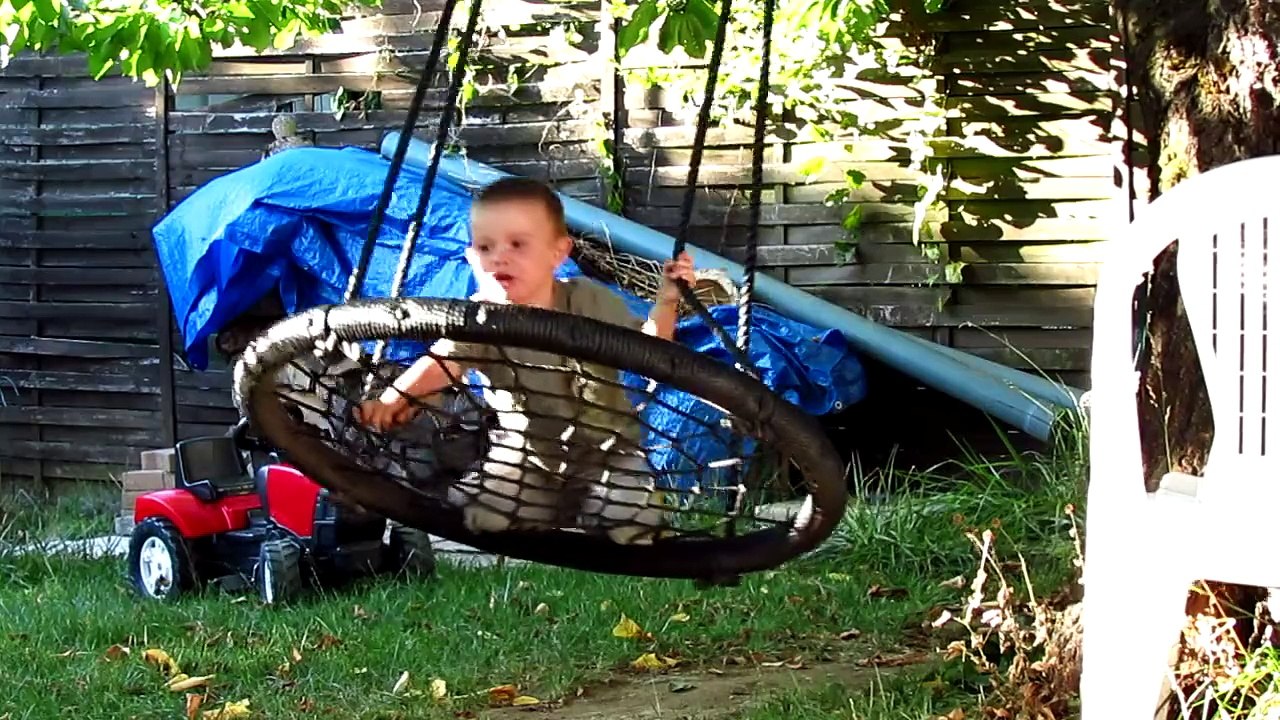 Arthur fait du parapente (Alex aussi)