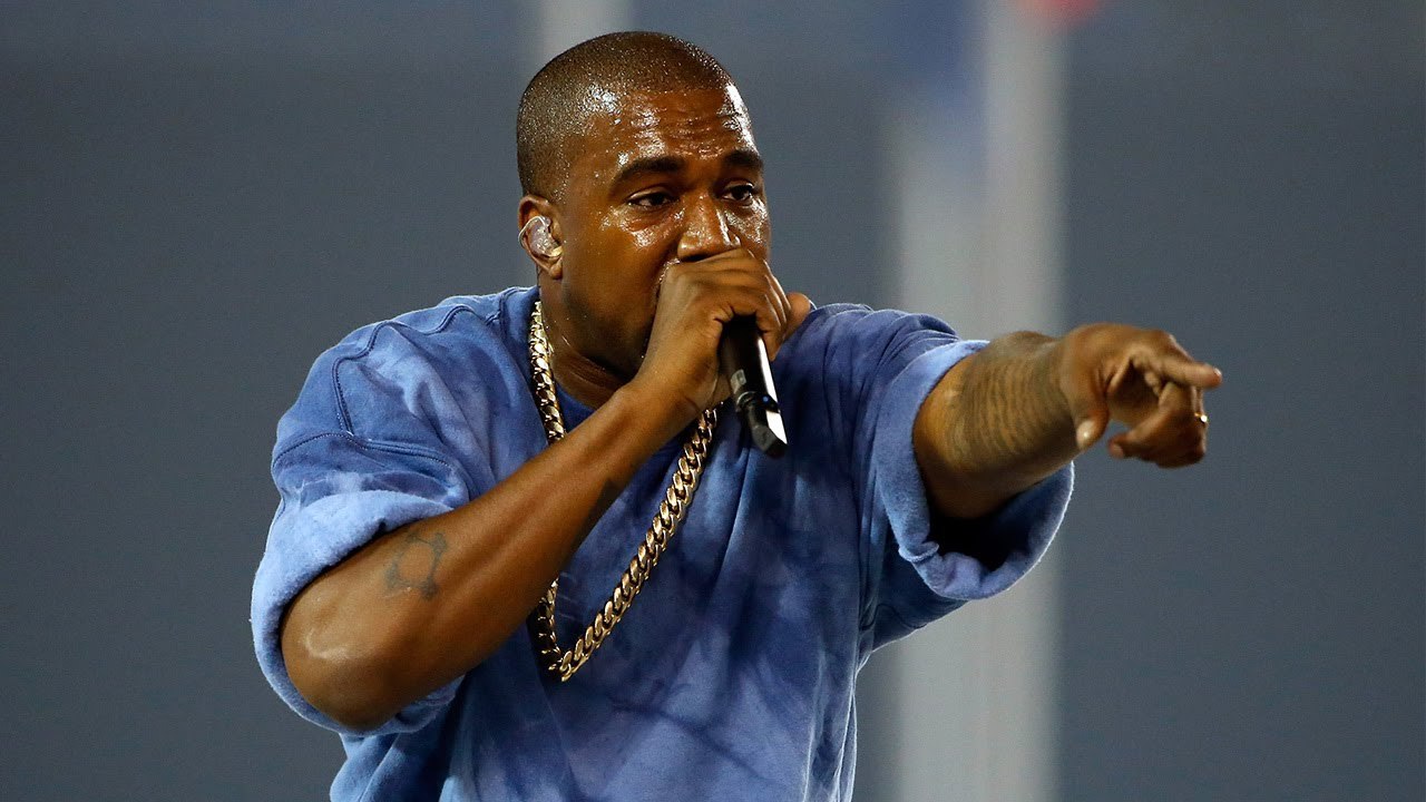 Kanye West Throws Mic & STORMS Off Stage During Pan Am Games Performance
