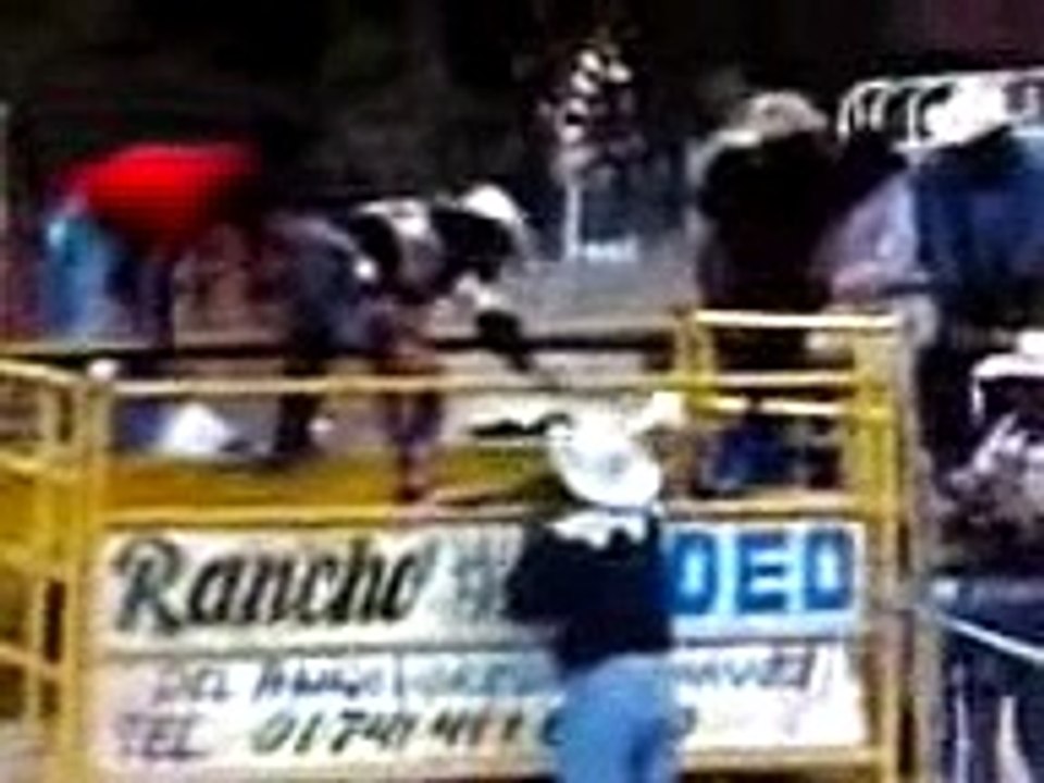 Muerte del niño de oro de san luis Acatlan.3gp