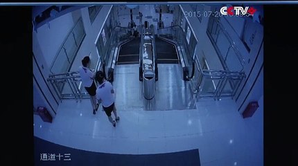 Employees Spot Danger of Escalator before Accident