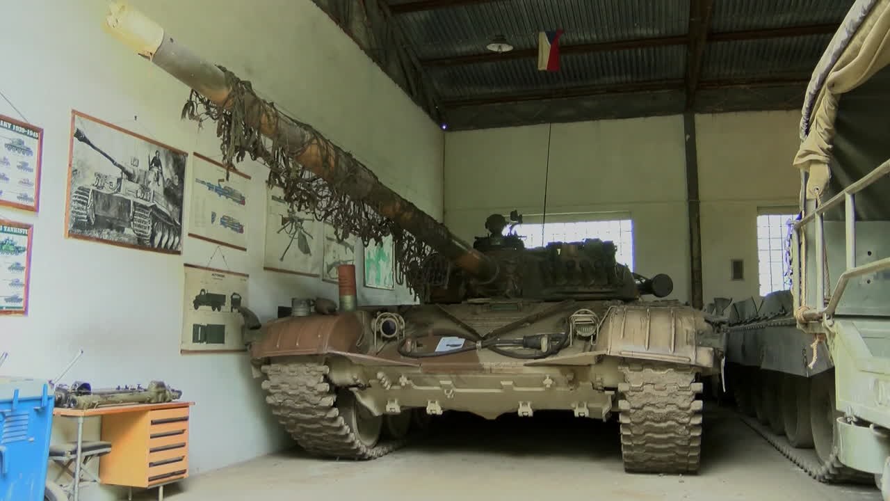 Will jemand zwei Panzer kaufen? Gibt’s jetzt bei Ebay